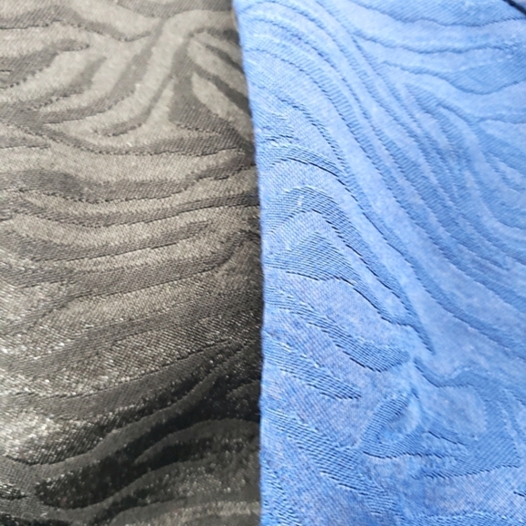 VICTORIA'S SECRET ZEBRA PRINT SATIN KIMONO - Picture 3 of 4